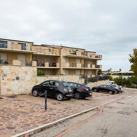 Alloggio Vista Mare - Parcheggio Gratis 피네토 외부 사진