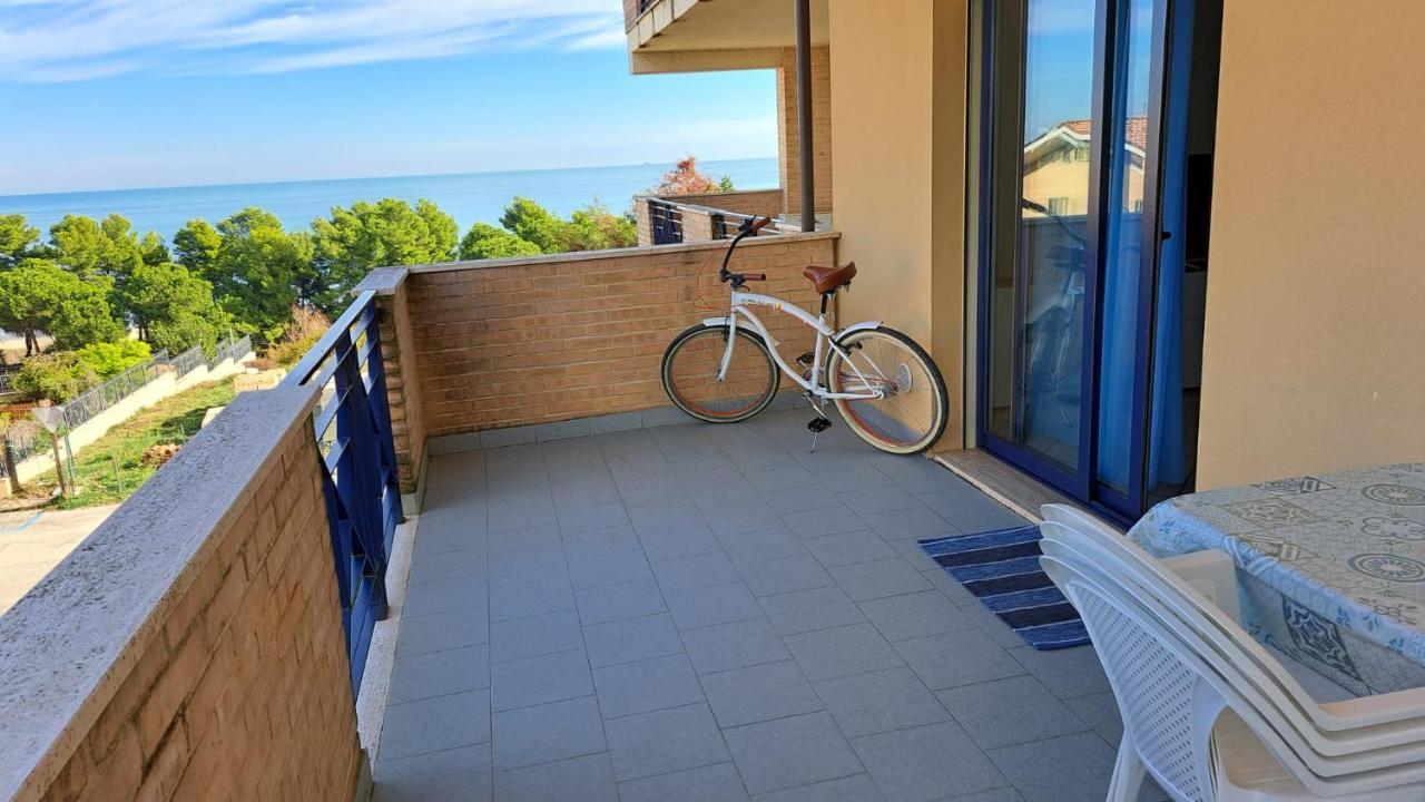 Alloggio Vista Mare - Parcheggio Gratis 피네토 외부 사진