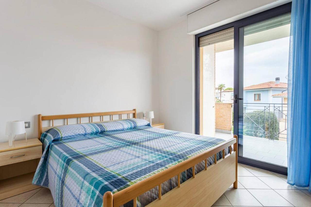 Alloggio Vista Mare - Parcheggio Gratis 피네토 외부 사진